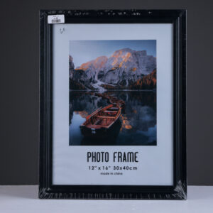 برواز خشب 30.40 اسود-ابيض فرزات